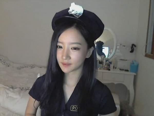 女主播门:95后美女主播:直播打开了一扇门
