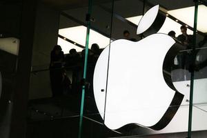 ƻ�������Ƽ�����ͬ�Ƚ�27% ���л���Ӫ���»�33%