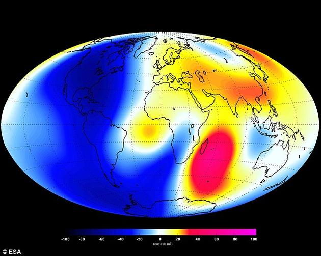 地球磁场图显示，只有少数区域的磁场(图中红色区域)正在加强，而大部分地区(图中蓝色区域)的磁场都在减弱。