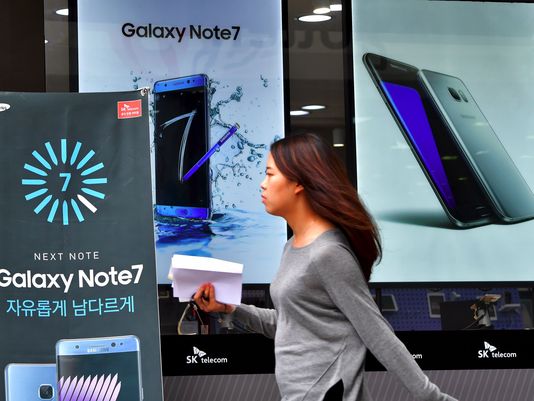 三星Note 7手机户外宣传广告