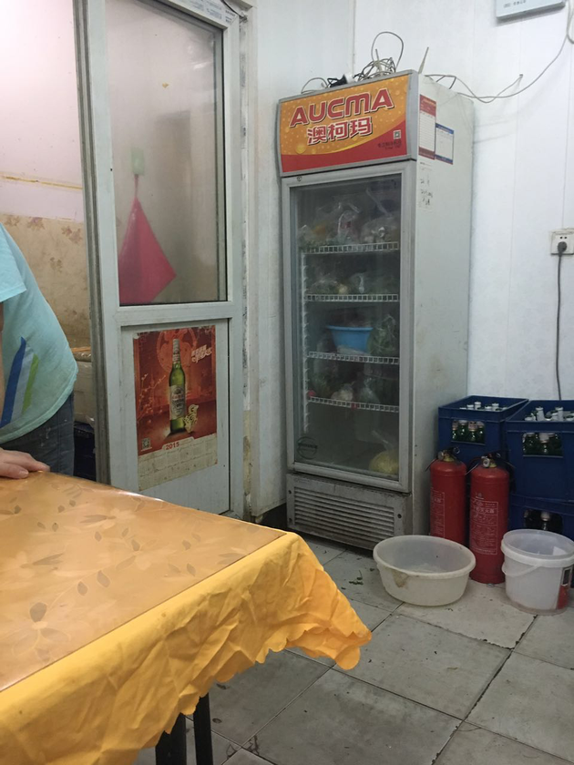 一切为了销量:独家调查黑外卖频出的网餐平台如何“自杀” 新浪科技走访餐馆