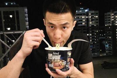 小泡面中的大数据：月入两万出游竟然更爱方便面？