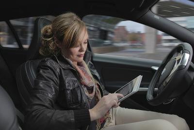 自动驾驶商业化之路：革命还是改良？