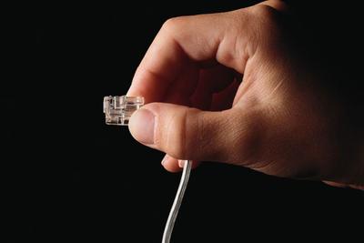 同速率年费差一半 谁扰乱了宽带市场价格