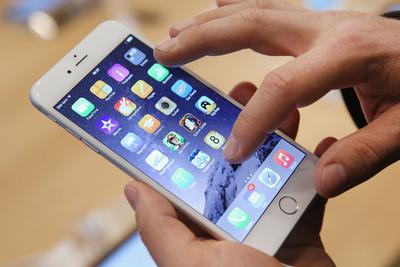 С��������iOS 10.2���ܻ��ø���iPhoneͻȻ�ػ�