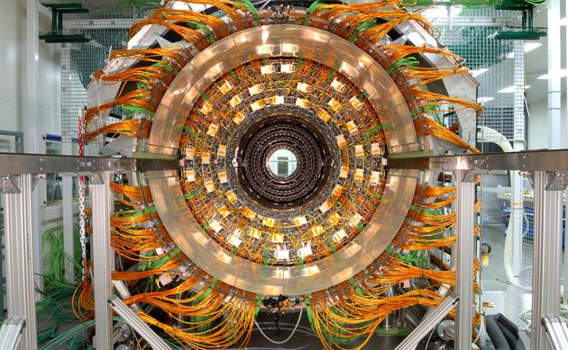 大型强子对撞机这样的设备最终能够探测到暗物质粒子吗？