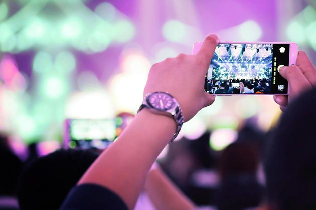 主打拍照的OPPO R9s系列新品发布 双核对焦