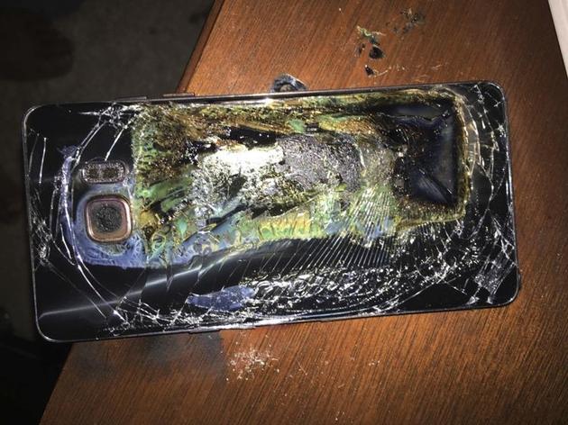 一部因爆炸而损毁的三星Note7