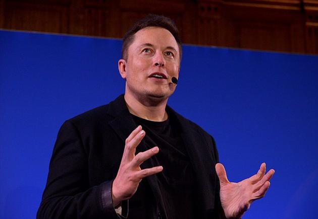 埃隆·马斯克（Elon Musk）指出，人工智能机器可能会取代人类，成为新的劳动力。