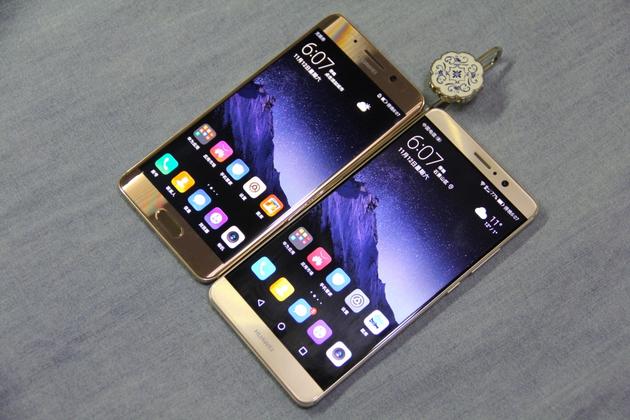 华为Mate Pro看上去更“小巧”