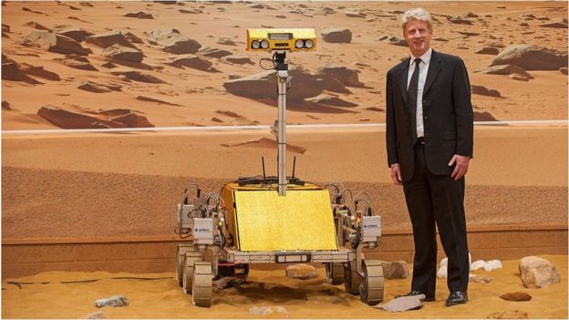 英国科学部长约翰森届时将出席在瑞士卢塞恩举行的部长会议，审议是否给予欧空局相关火星计划进一步的补充预算支持