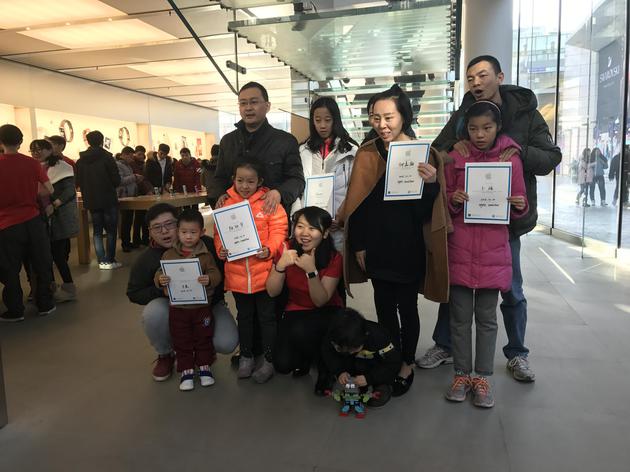 苹果举办编程一小时活动 它和想象中的编程不