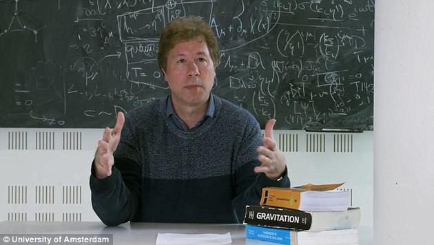 爱因斯坦的引力论错了?新理论将有望彻底改写物理学 韦尔兰德教授提出的新理论被称为“韦尔兰德引力学假说”,该理论如果能够得到更多的验证,它将*100多年来的物理学基础,同时可以完全抛弃暗物质理论。