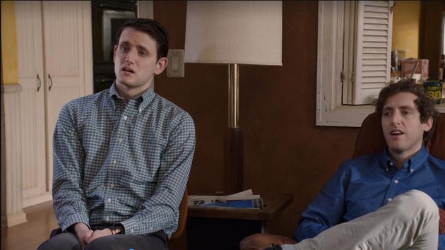 题图:HBO 自制喜剧《硅谷》S3E10,为了挽救公司 Jared 找了印度“用户农场”,Richard 选择知情不报。