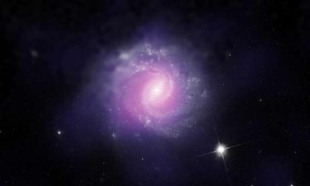另一个星系IC 3639,科学家们认为其内部同样隐藏着一个超大质量黑洞
