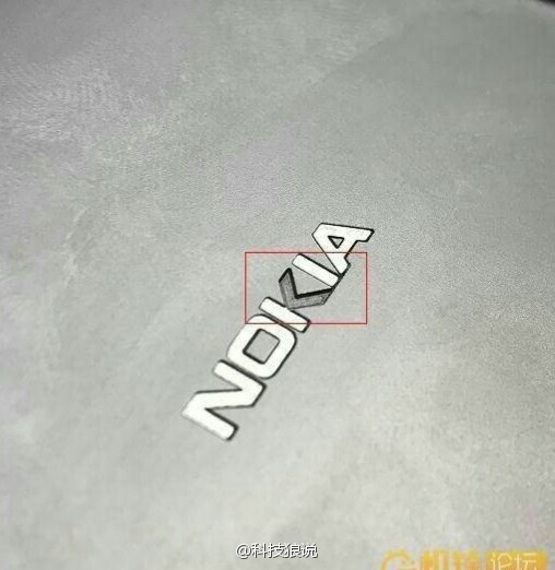 Logo出现脱漆现象