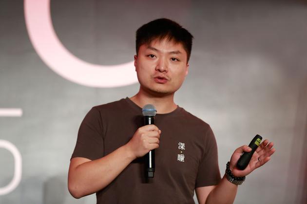 格灵深瞳CEO何搏飞离职 原CTO接任并引入前