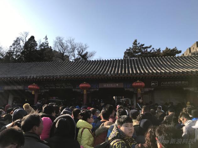 春节北京长城排队