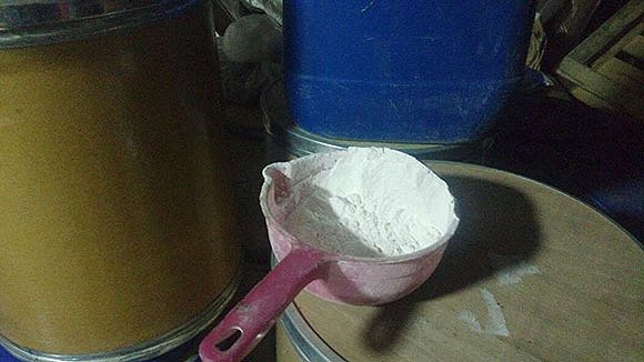 白色粉末