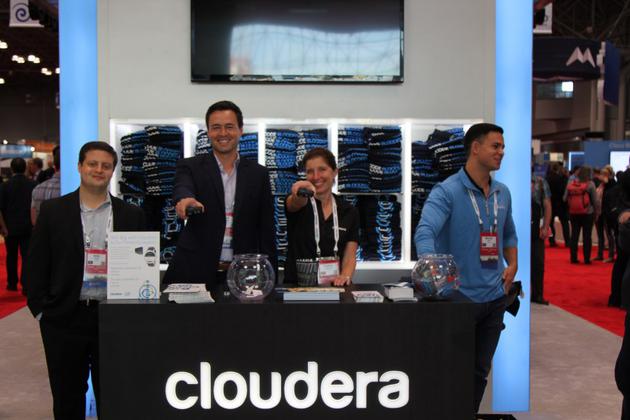 微软2011年软件收入_微软第二季度业绩表现强劲,商业云的年化收入高达140亿美元