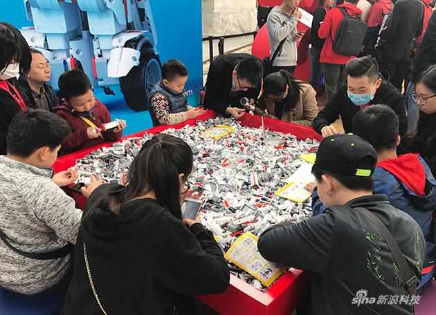 小米七周年之际 北京第四家小米之家零售店今