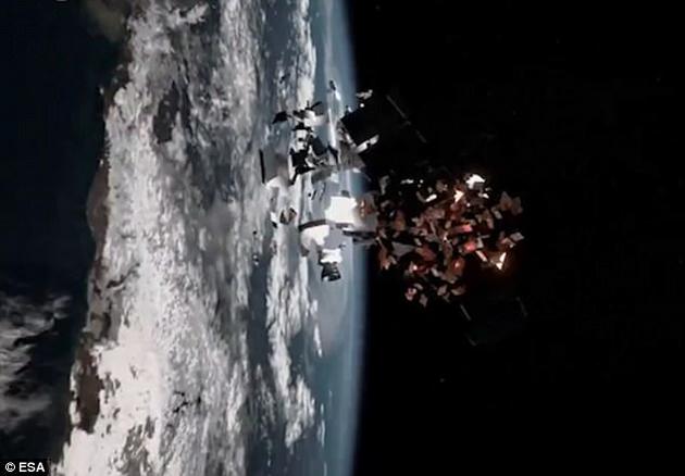 自1957年来，人类共开展了4900多次太空发射任务，使地球被数百万片各类物体所包围。这些碎片时速可达每小时4万公里，可对人造卫星及其它航天器造成严重破坏。