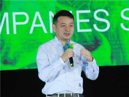 梁建章谈创新危机:人力资源问题严重 白领不愿