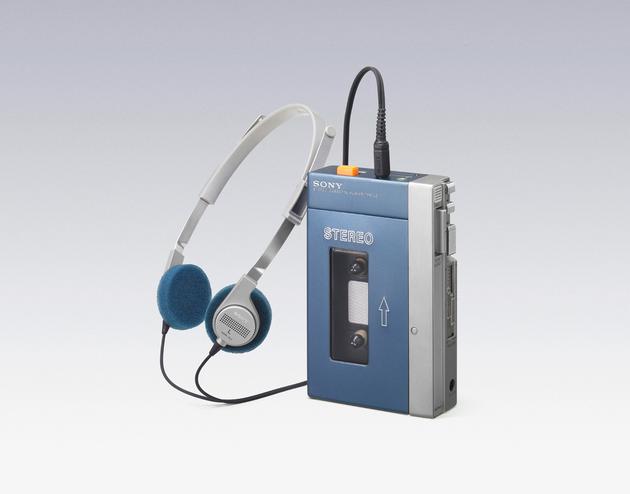 (1979 年诞生的初代 Walkman)