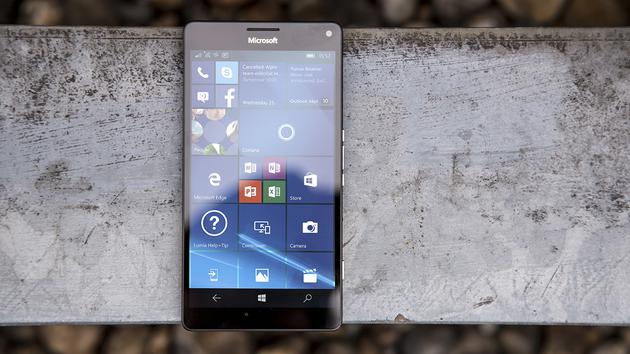 （Lumia 950 XL 图自：alphr）