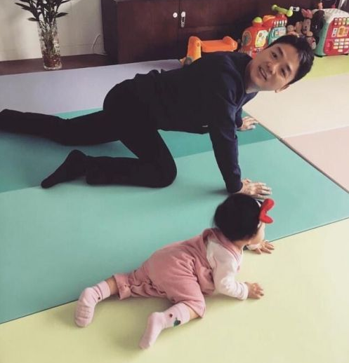 鲁豫有约柳传志 刘强东和女儿