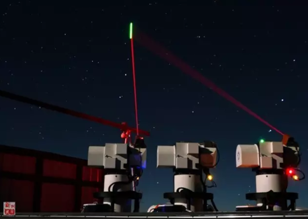 “墨子号”量子科学实验卫星与阿里量子隐形传态实验平台建立天地链路(2016年12月10日摄)。