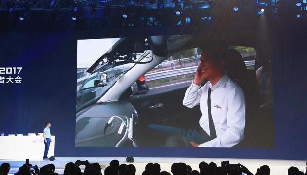 陆奇:百度无人驾驶平台开放 成自动驾驶领域A