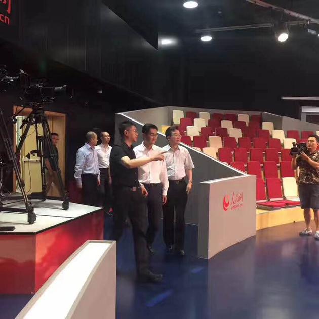 马化腾做客人民网