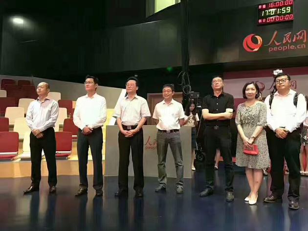 马化腾做客人民网