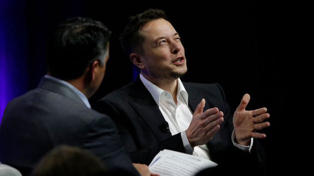 近日,特斯拉公司CEO埃隆·马斯克(Elon Musk)认为,对于建立太空人类基地,我们需要先派遣部分人在月球上体验死亡过程。