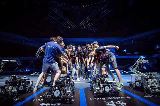 全国大学生机器人大赛2017落幕 华南理工队夺