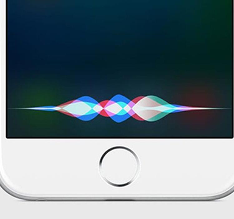 ƻ���ֱ����ˣ������Ȩ����Siri��Ȼ���崦��