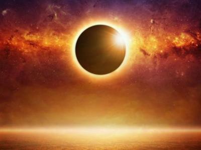 百年一遇！美国上演超级日全食