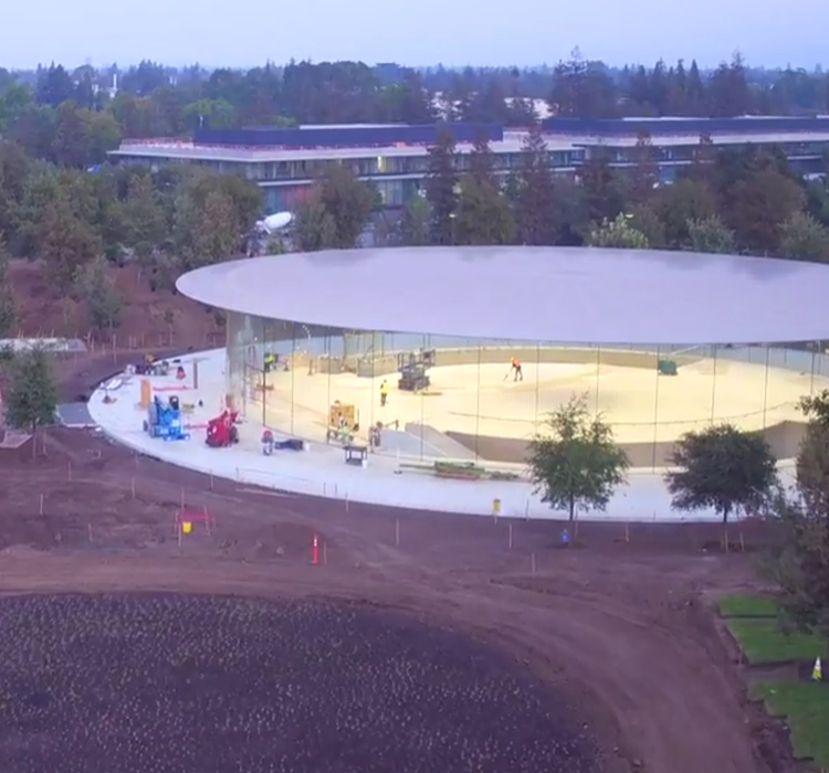 Apple Park���º��ģ�iPhone 8����������������