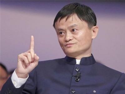 阿里巴巴18周年年会:马云跳舞变魔术