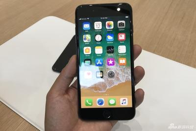 ƻ�������賿������һ����Ӳ�� ����ʷ�����iPhone