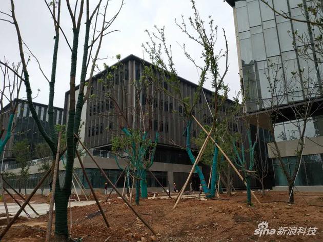 尚在建设中的新园区