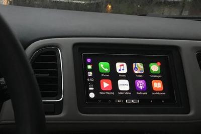 CarPlay֧�ֳ�ΪiPhone�û���ʱ�ġ��ر�֮ѡ��