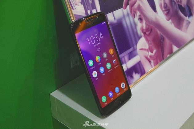 点击图片查看Moto青柚详细资料