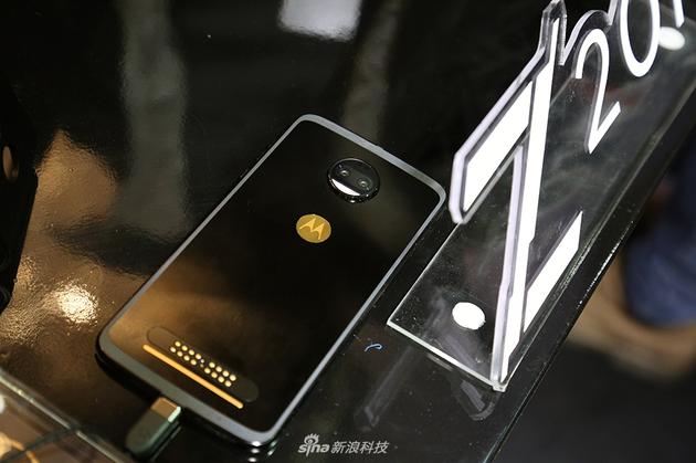 点击图片查看Moto Z 2018详细资料
