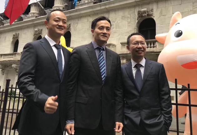 图注：从左至右分别为融360联合创始人、CTO刘曹峰；融360联合创始人、CEO叶大清；融360联合创始人、COO陆佳彦。