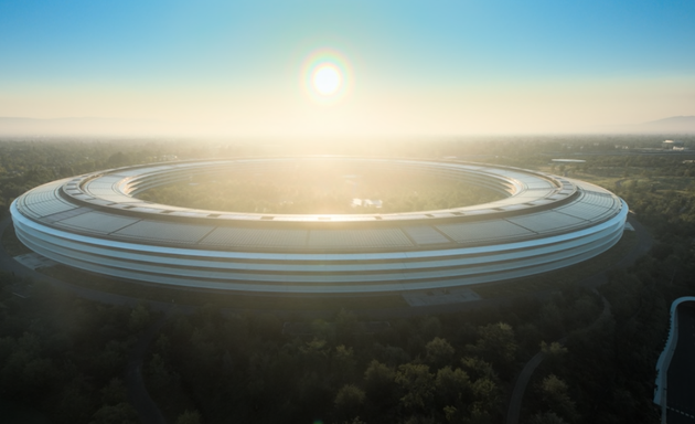 这次发布会仍旧在Apple Park录制