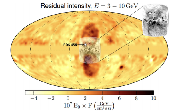 图中显示了费米气泡（红色）与银河系中心沙漏状X射线结构（黑色）重叠的地方。一项新研究称，这两个结构的边缘似乎完全重合