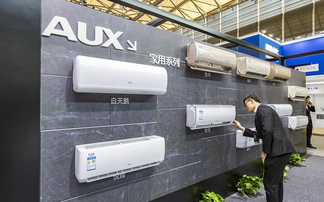 奥克斯空调展销。 图片来源:视觉中国
