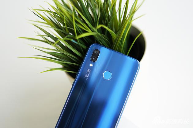 HUAWEI nova 3e评测:在刘海屏的浪潮里寻找